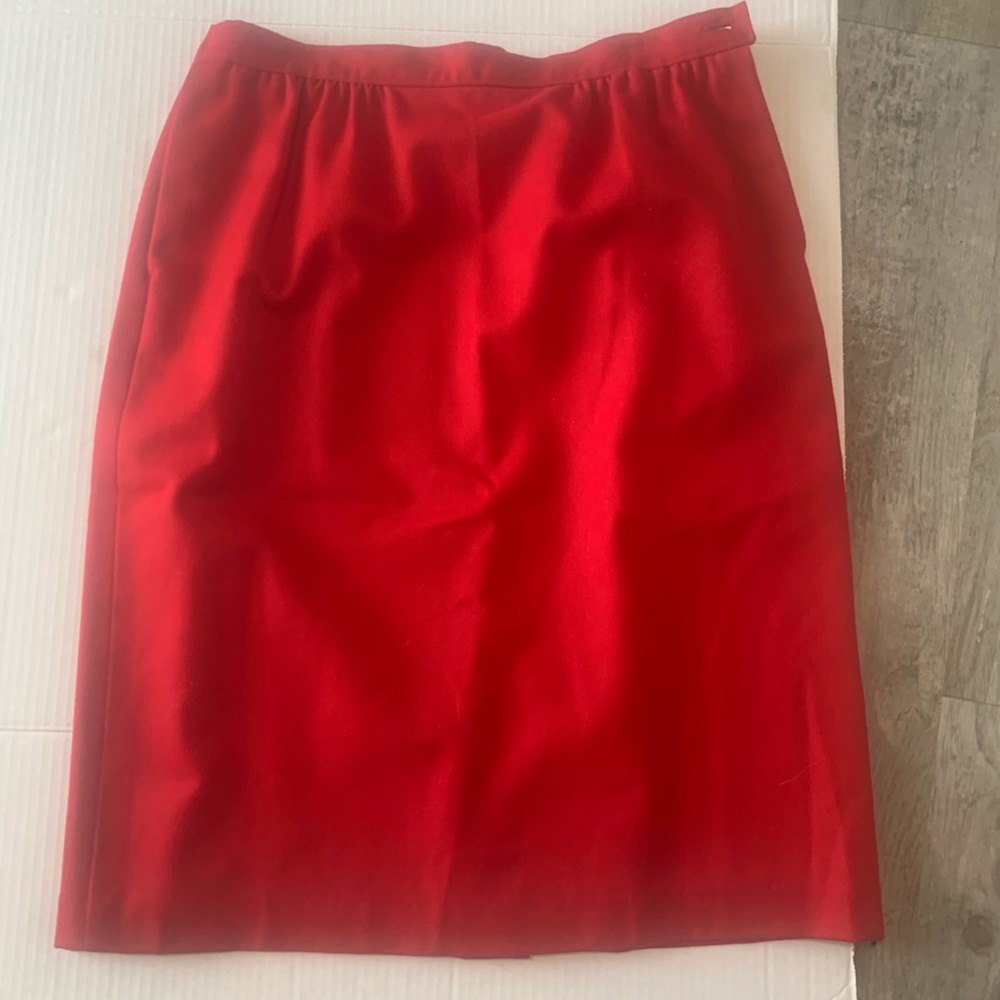 Pendleton women’s red wool pencil skirt size 12 Petite